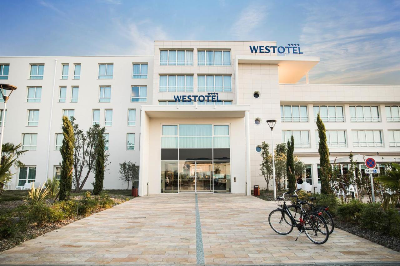 Westotel Tours Val De Loire La Ville-aux-Dames Exterior foto